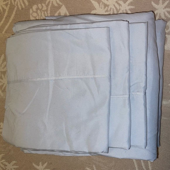 King Sized 5 pc sheet set, pale ice blue - Picture 2 of 4